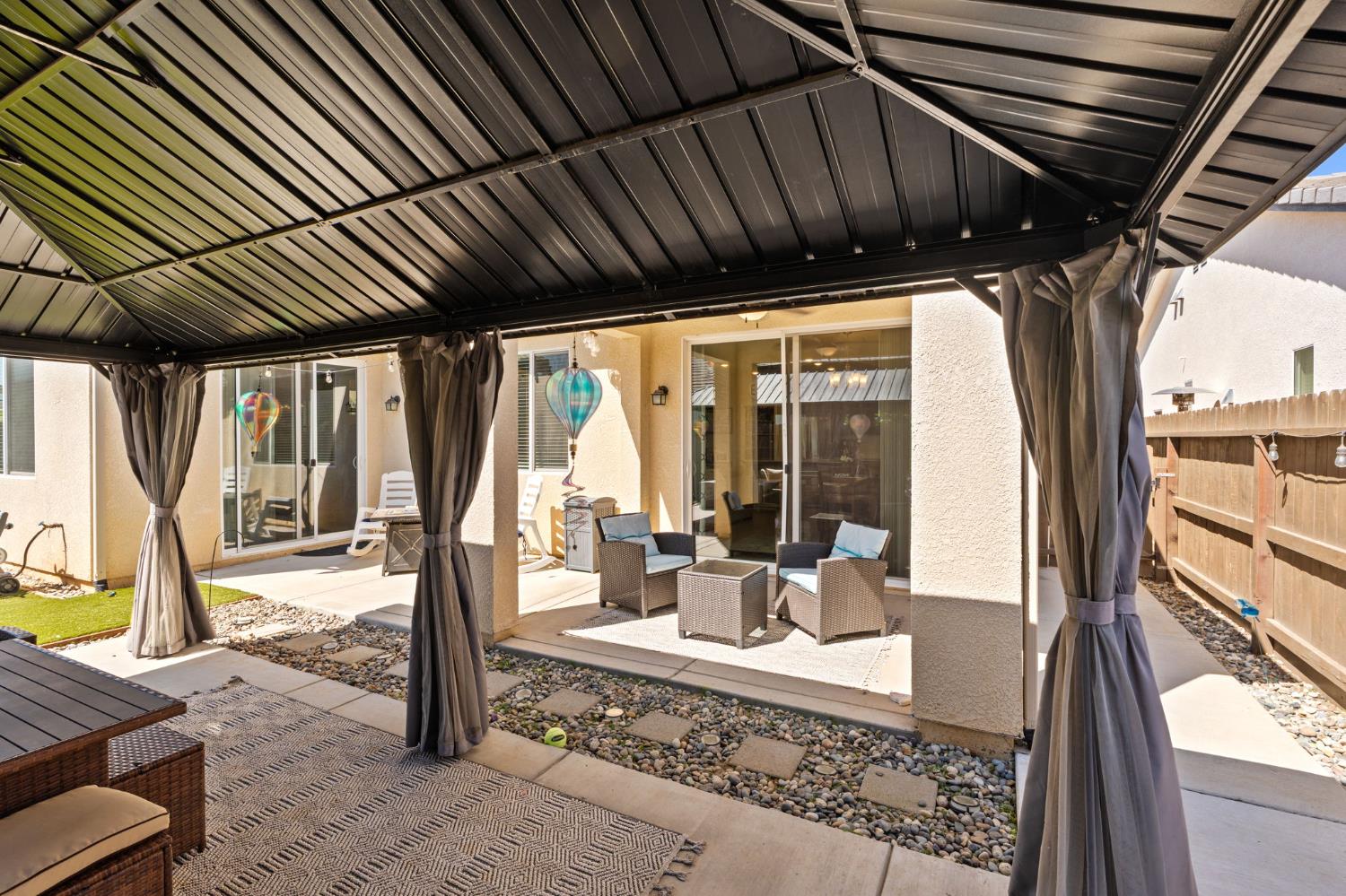 4110 Sussex Ave, Clovis, CA 93619