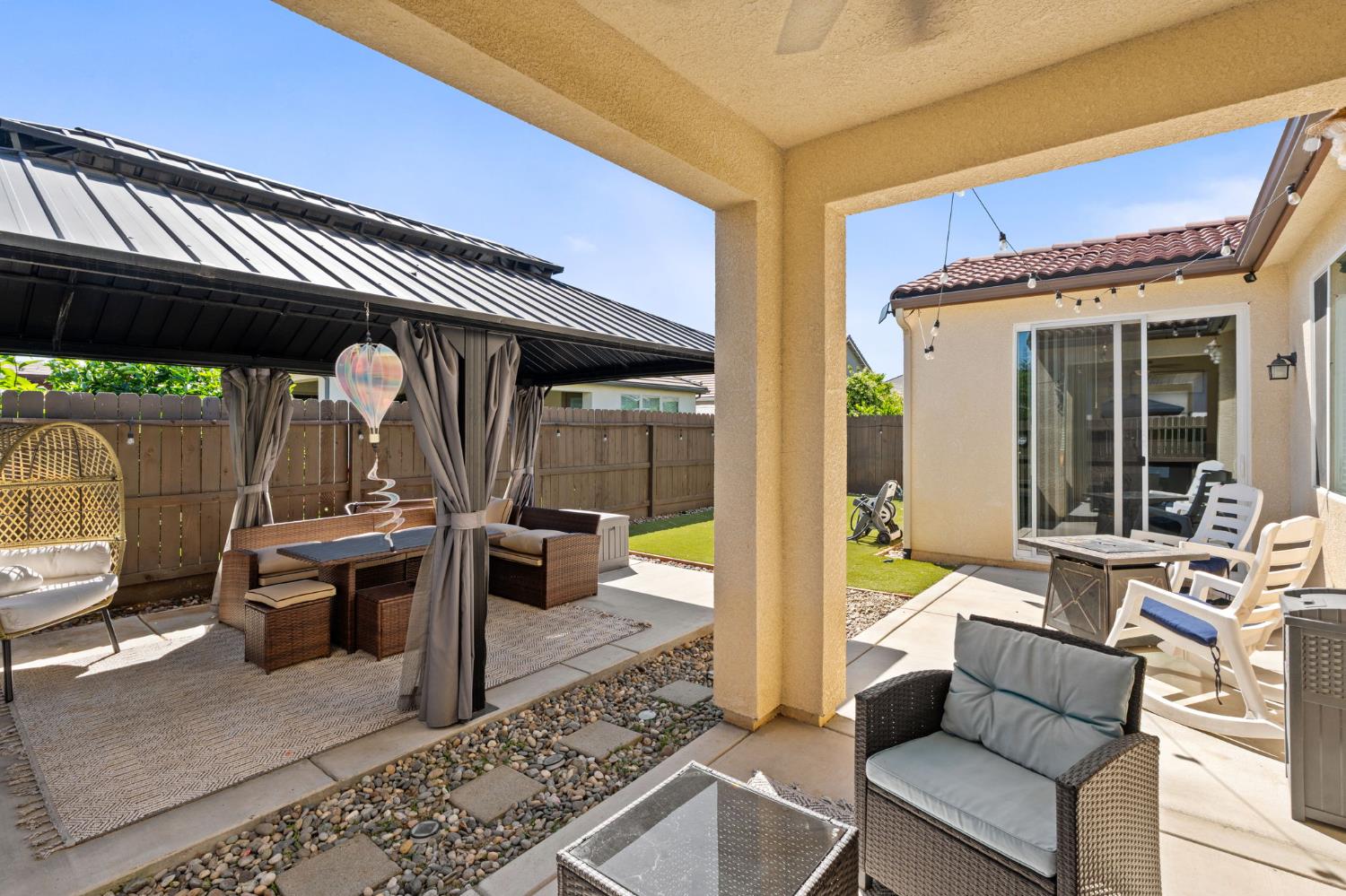 4110 Sussex Ave, Clovis, CA 93619