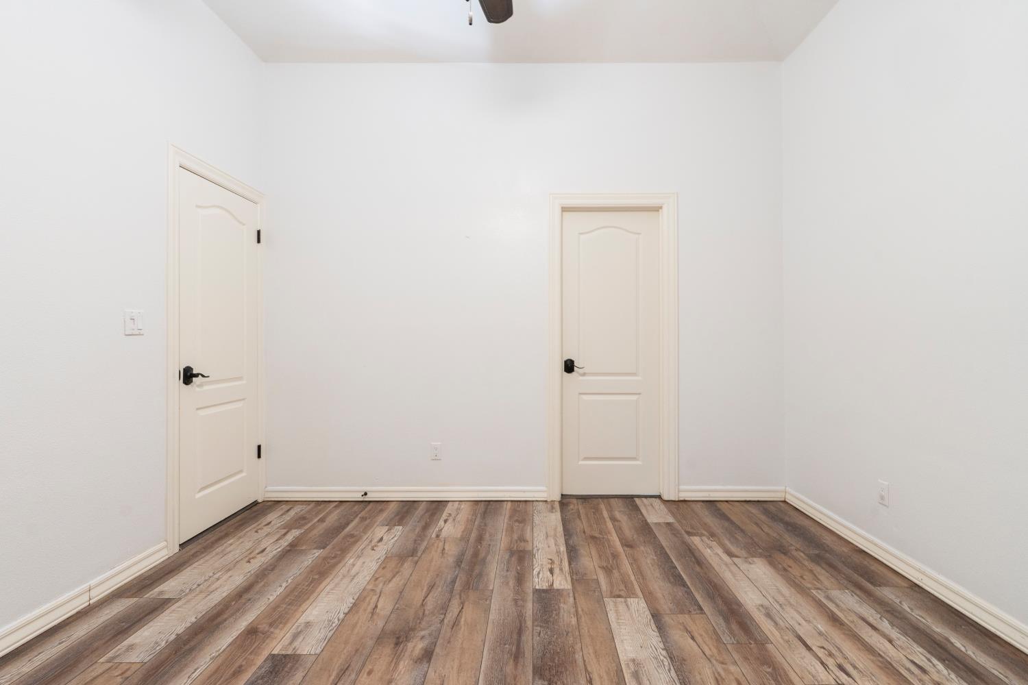 585 E Chesapeake Cir, Fresno, CA 93730