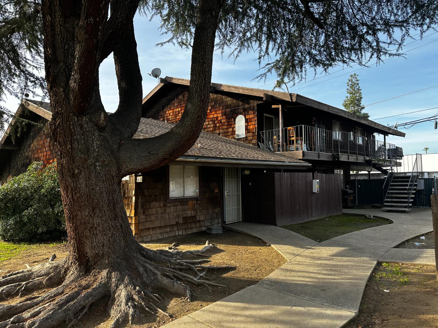 3769 N Abby St, Fresno, CA 93726