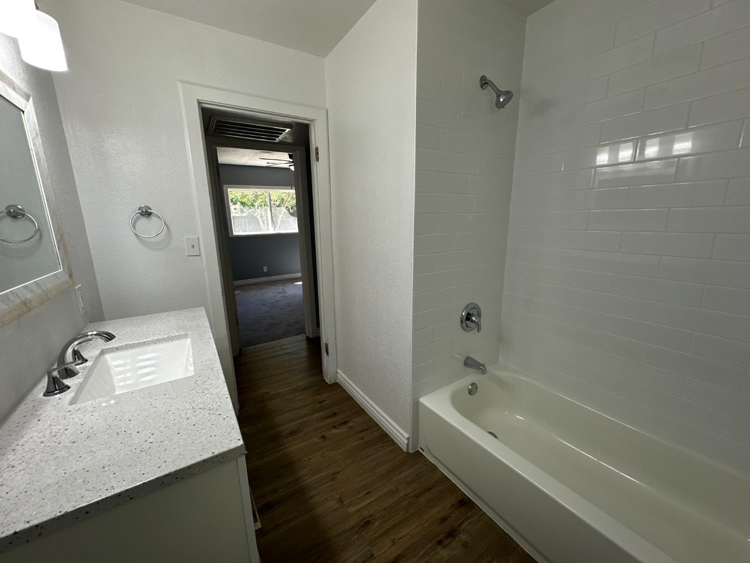 4104 E Ashlan Ave, Fresno, CA 93726