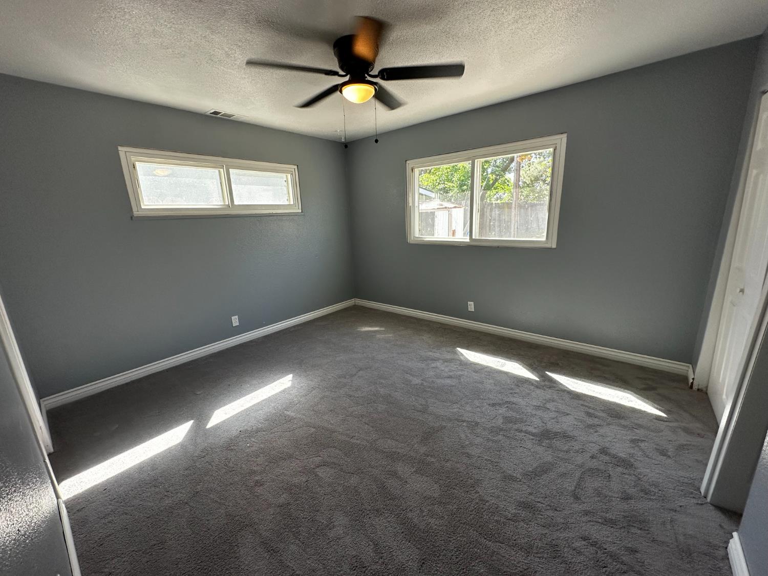 4104 E Ashlan Ave, Fresno, CA 93726