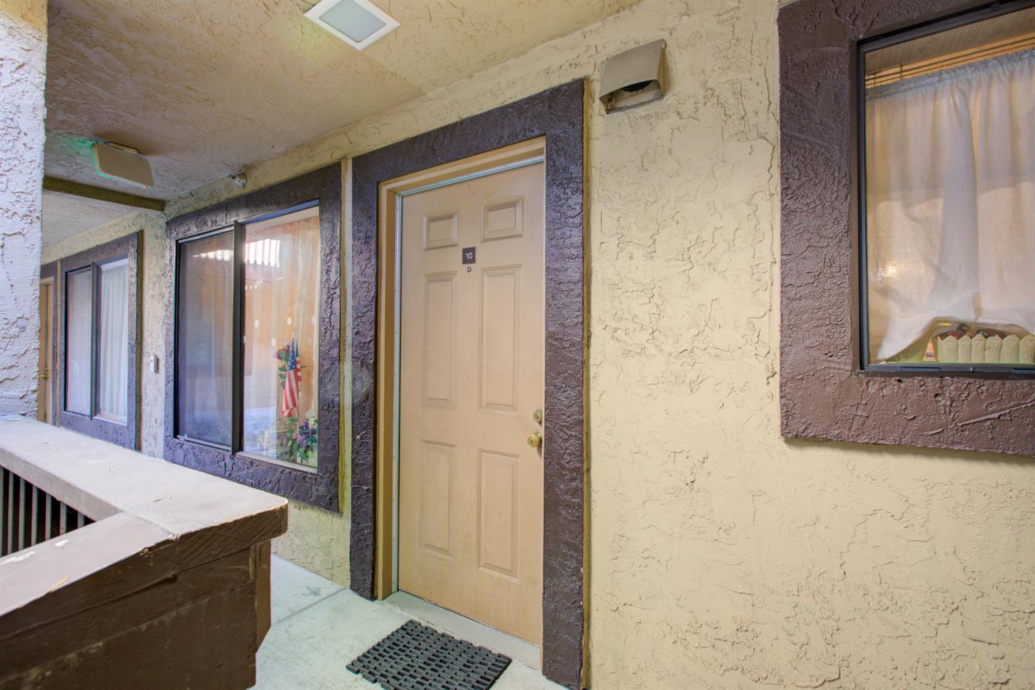 711 S Bayshore Blvd #10, San Mateo, CA 94401