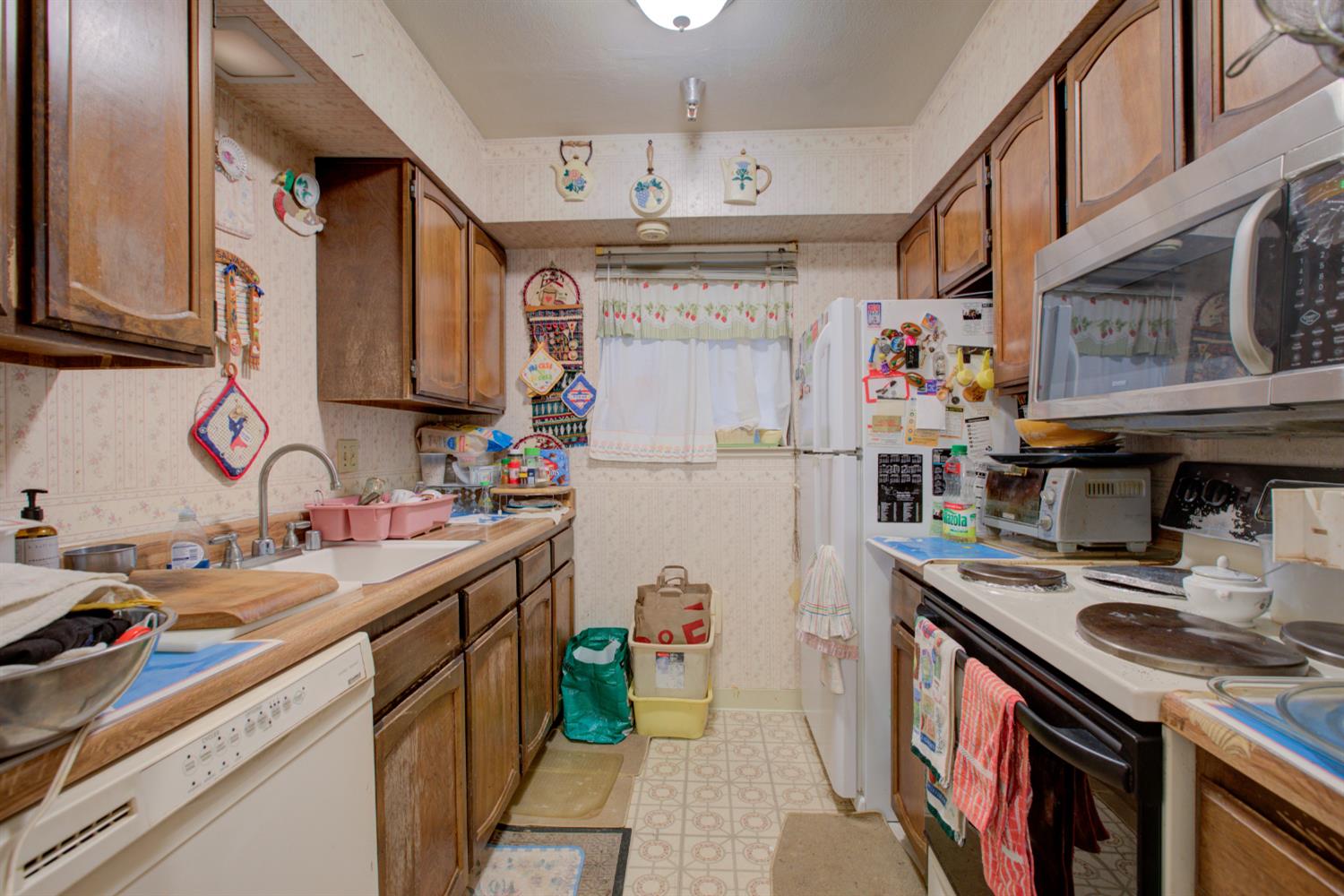 711 S Bayshore Blvd #10, San Mateo, CA 94401