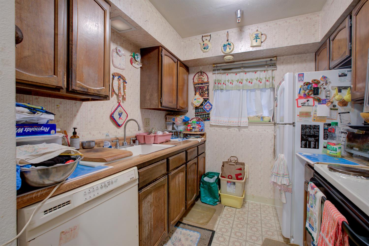 711 S Bayshore Blvd #10, San Mateo, CA 94401