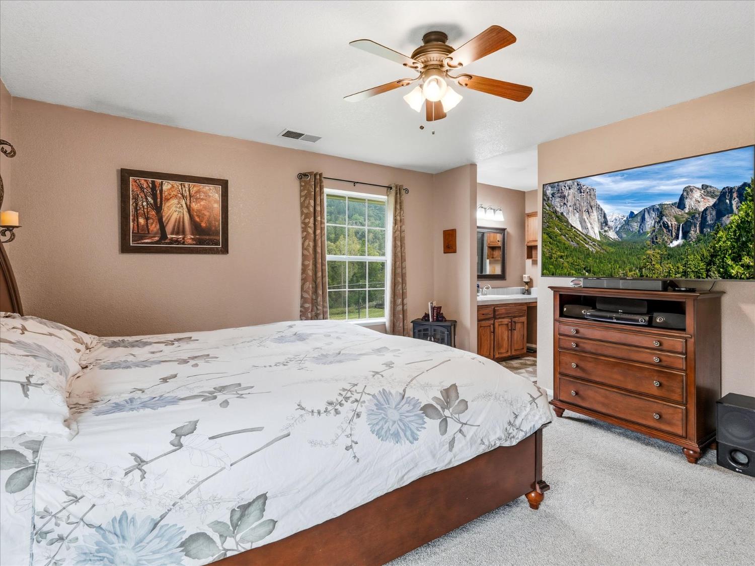 6132 Chowchilla Mountain Rd, Mariposa, CA 95338