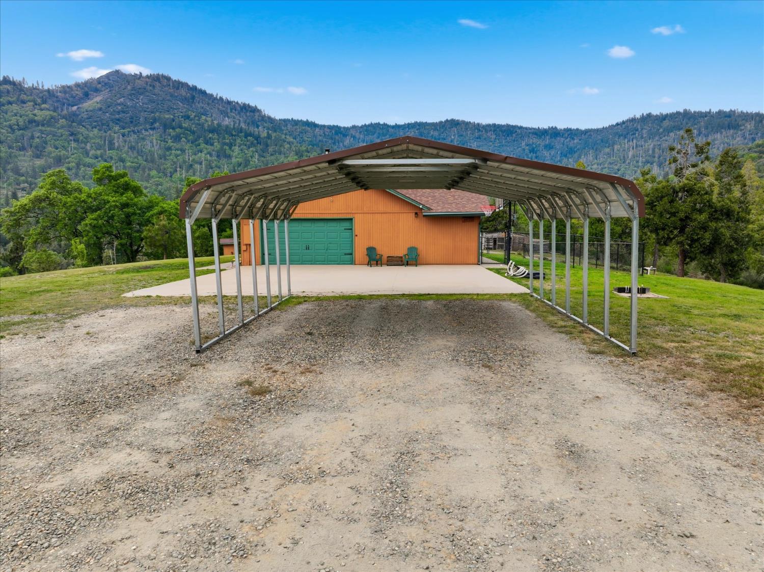 6132 Chowchilla Mountain Rd, Mariposa, CA 95338