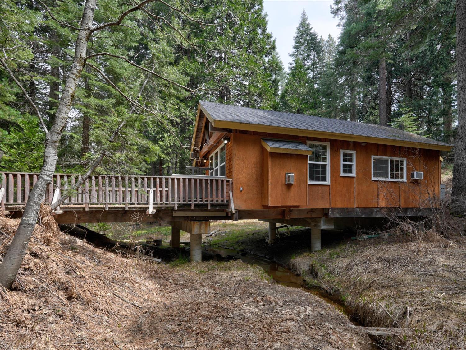 7739 Black Pine, Fish Camp, CA 93623