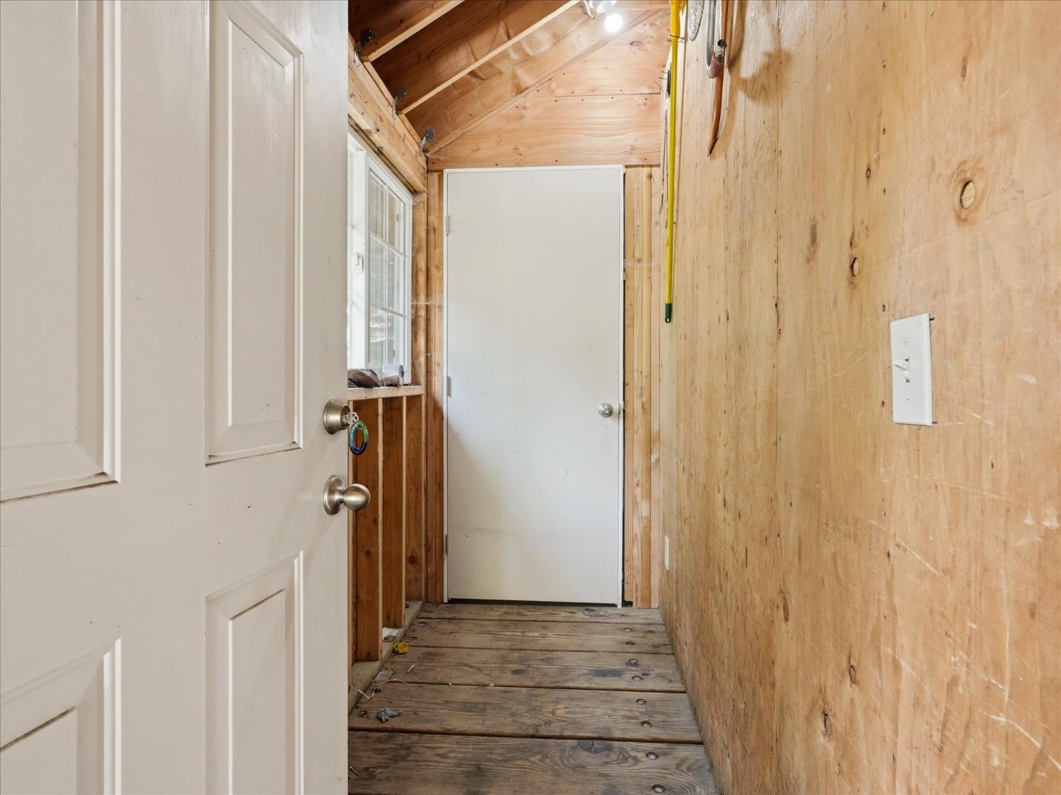 7739 Black Pine, Fish Camp, CA 93623