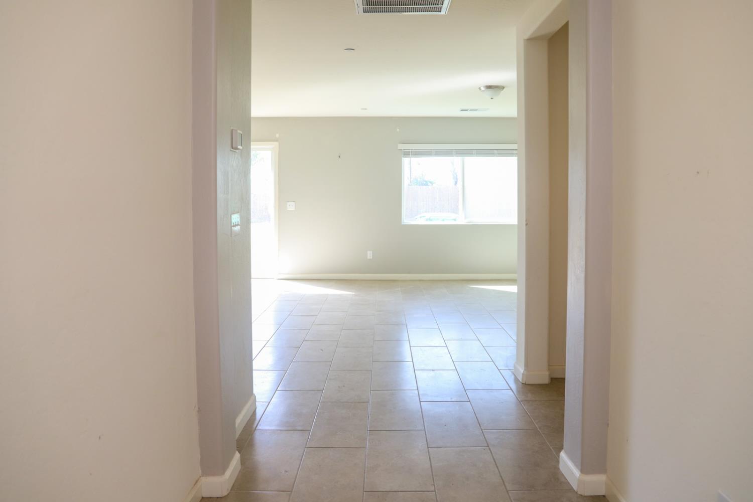 2035 W Chianti Way, Hanford, CA 93230