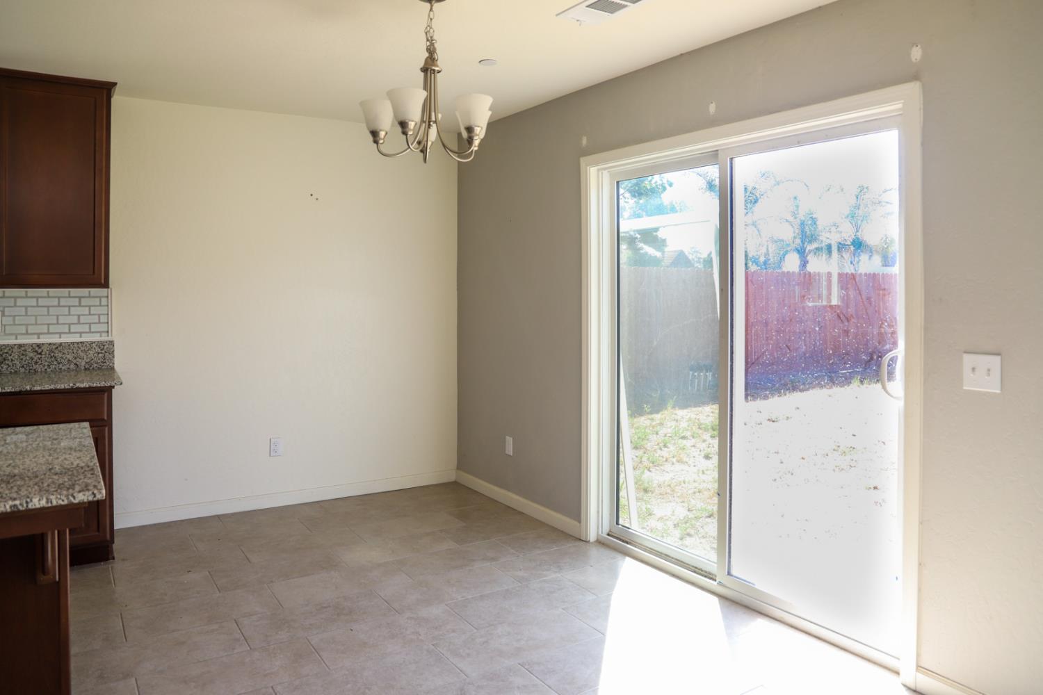 2035 W Chianti Way, Hanford, CA 93230