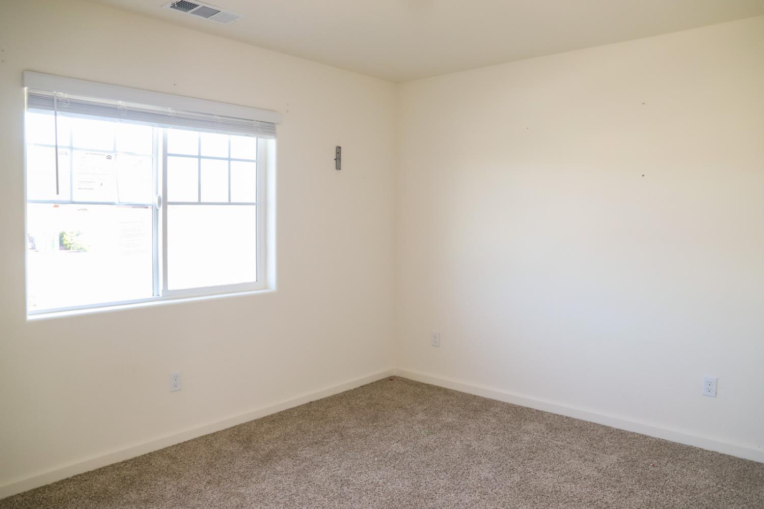 2035 W Chianti Way, Hanford, CA 93230