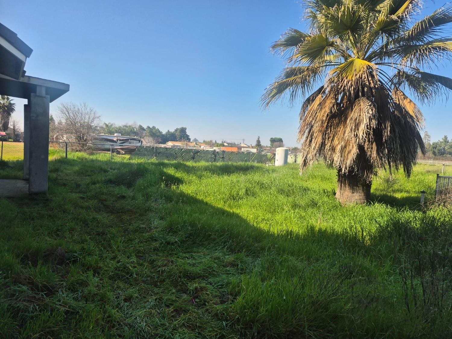 6136 E Church Ave, Fresno, CA 93727