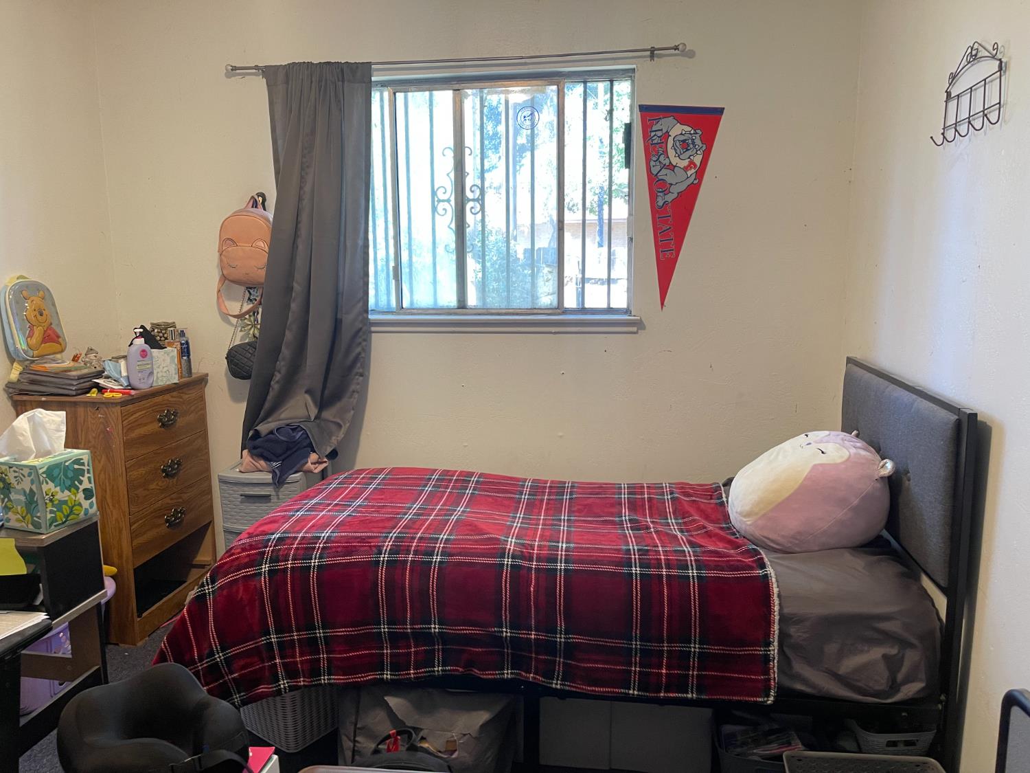 1428 S Sierra Vista Ave, Fresno, CA 92702