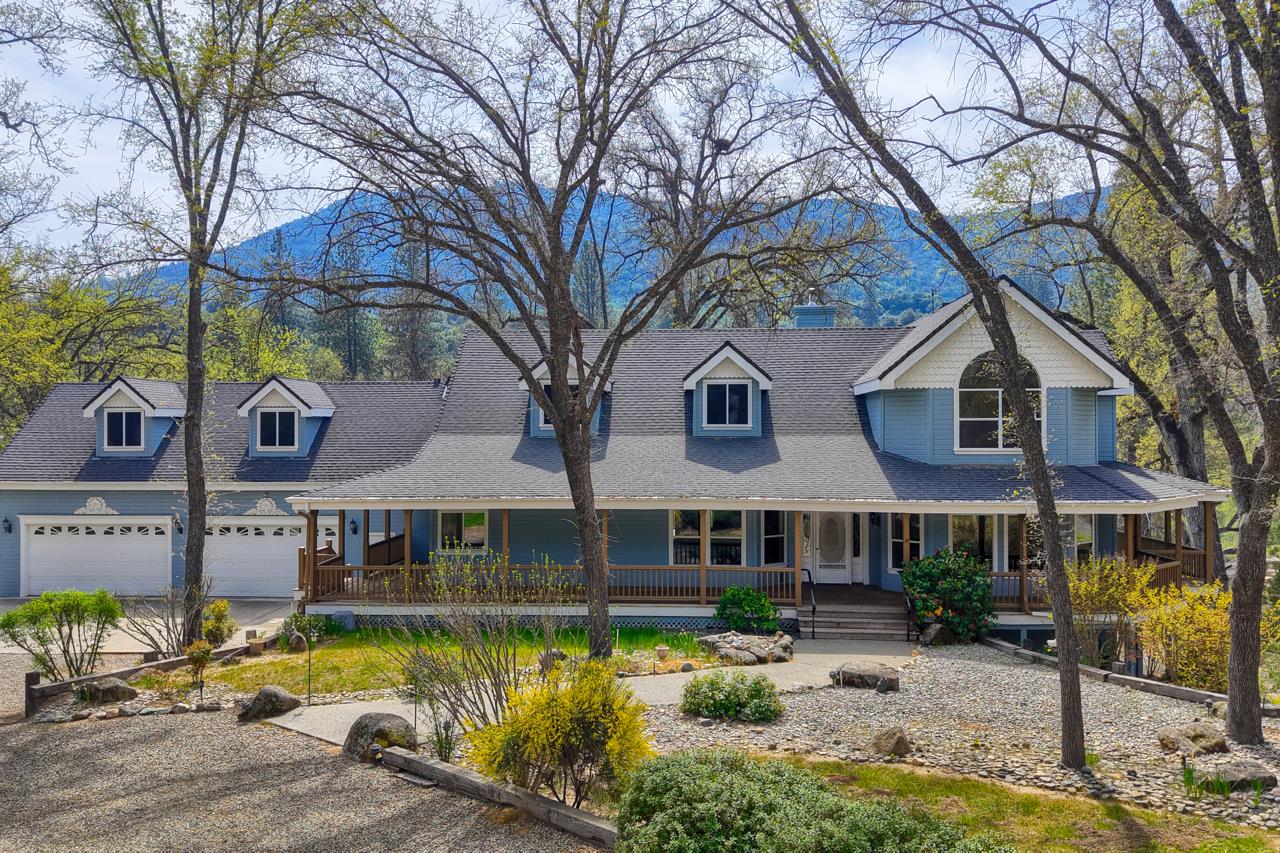 46580 Vista Del Rio Dr, Oakhurst, CA 93644