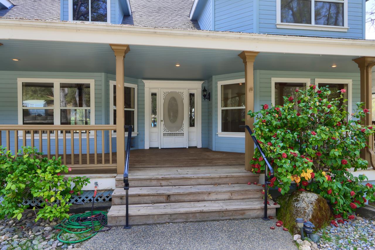 46580 Vista Del Rio Dr, Oakhurst, CA 93644