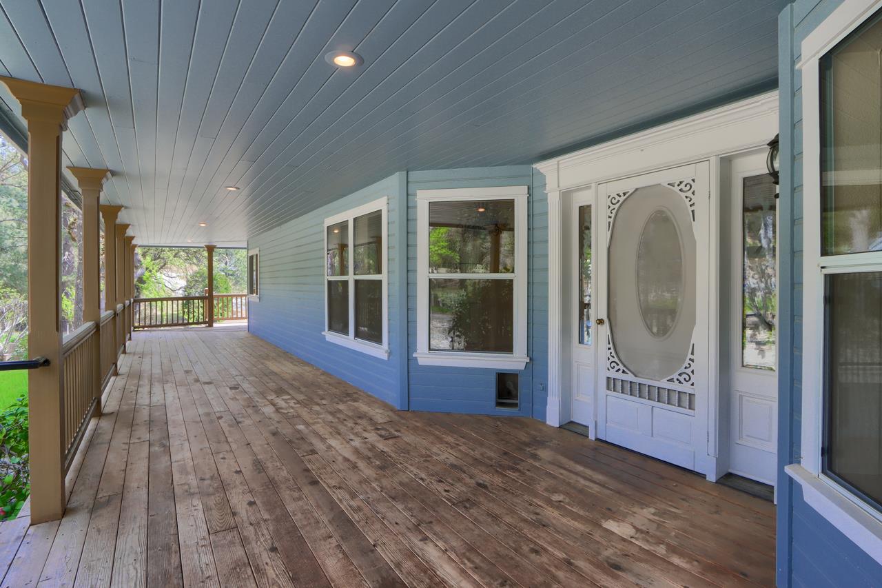 46580 Vista Del Rio Dr, Oakhurst, CA 93644