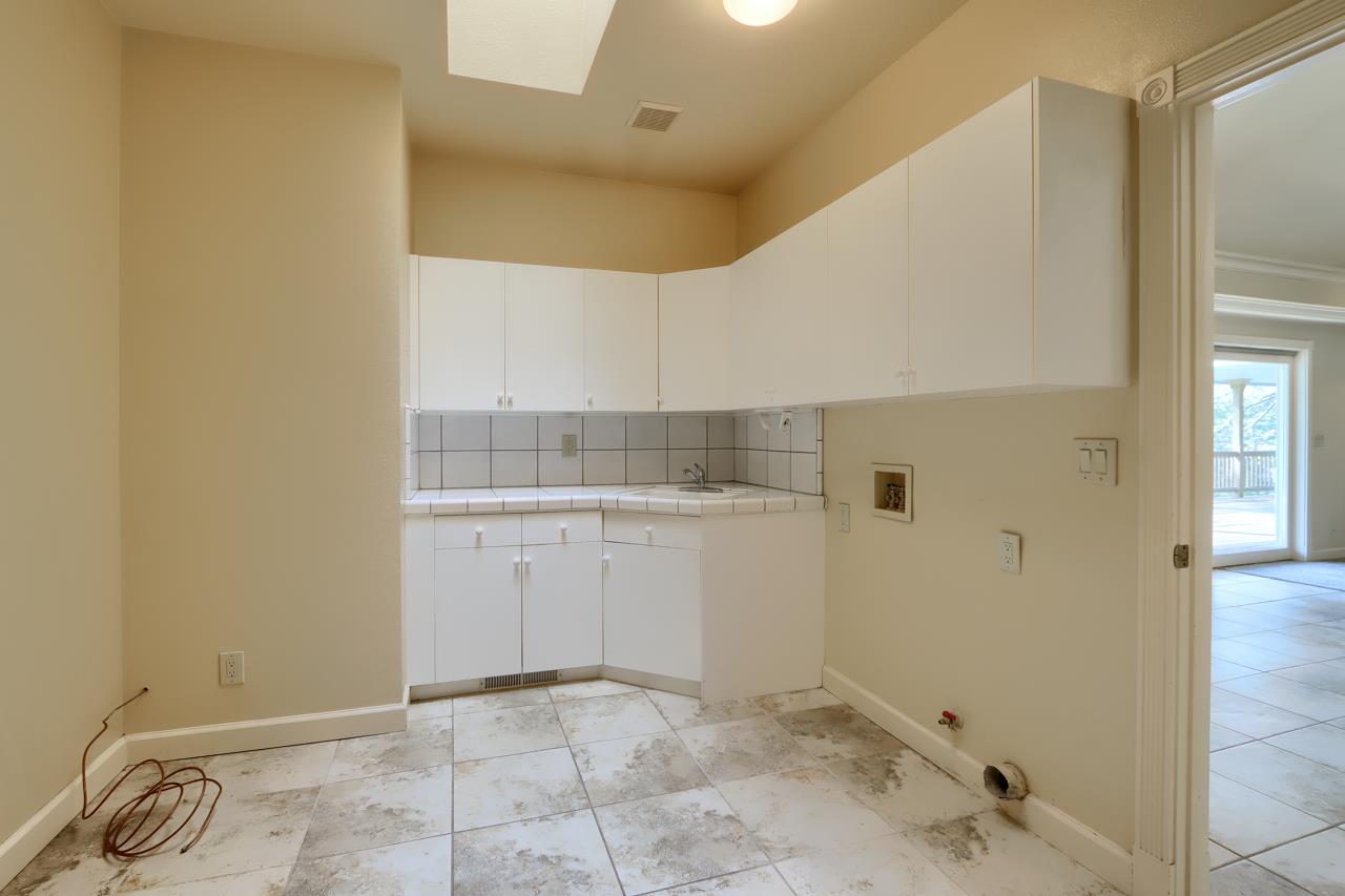 46580 Vista Del Rio Dr, Oakhurst, CA 93644