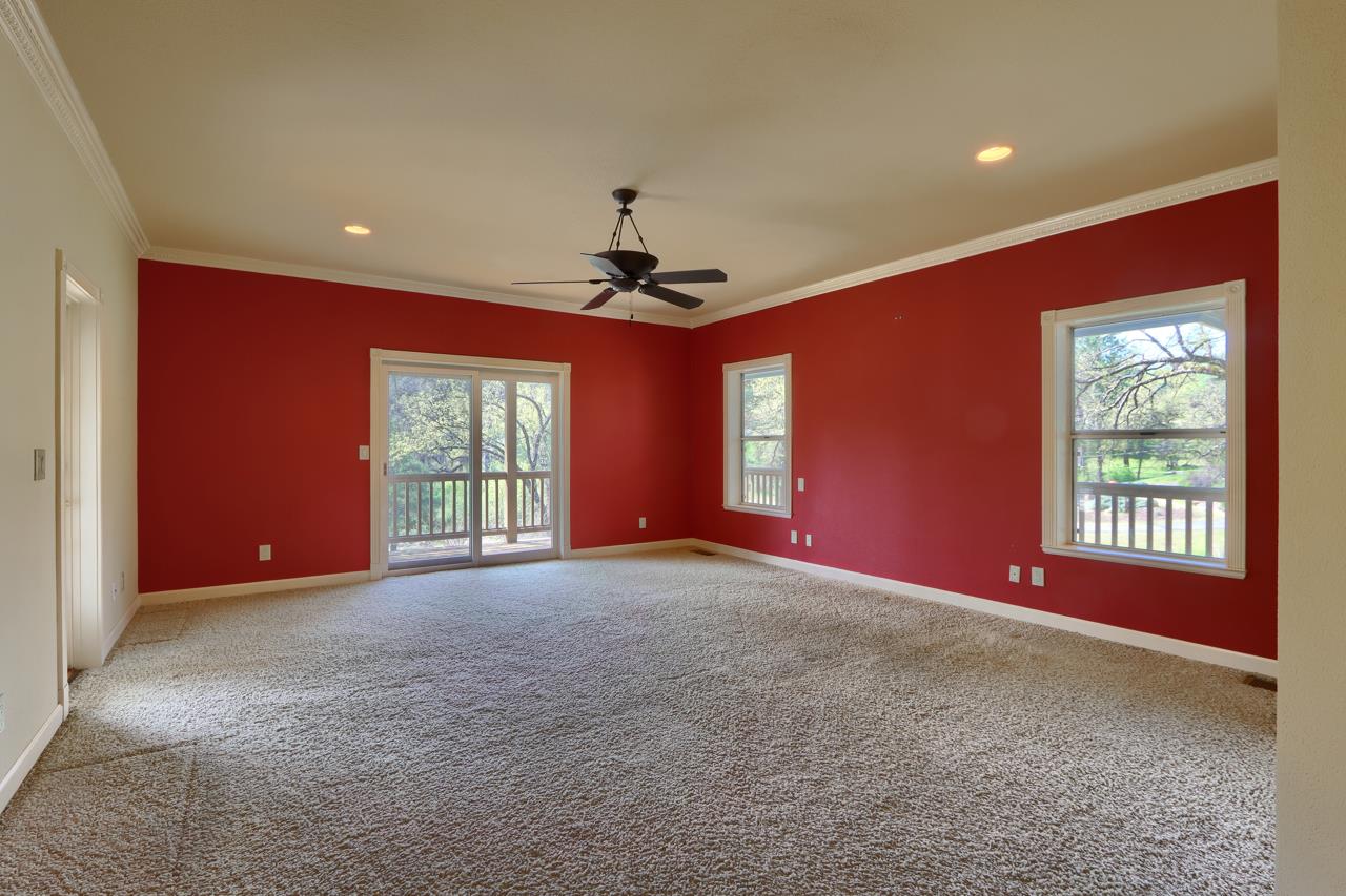 46580 Vista Del Rio Dr, Oakhurst, CA 93644