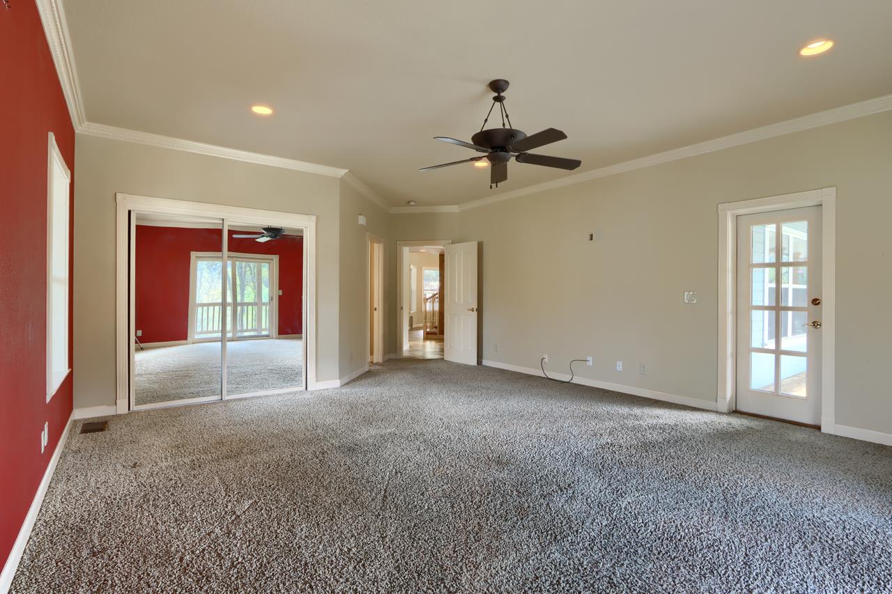 46580 Vista Del Rio Dr, Oakhurst, CA 93644