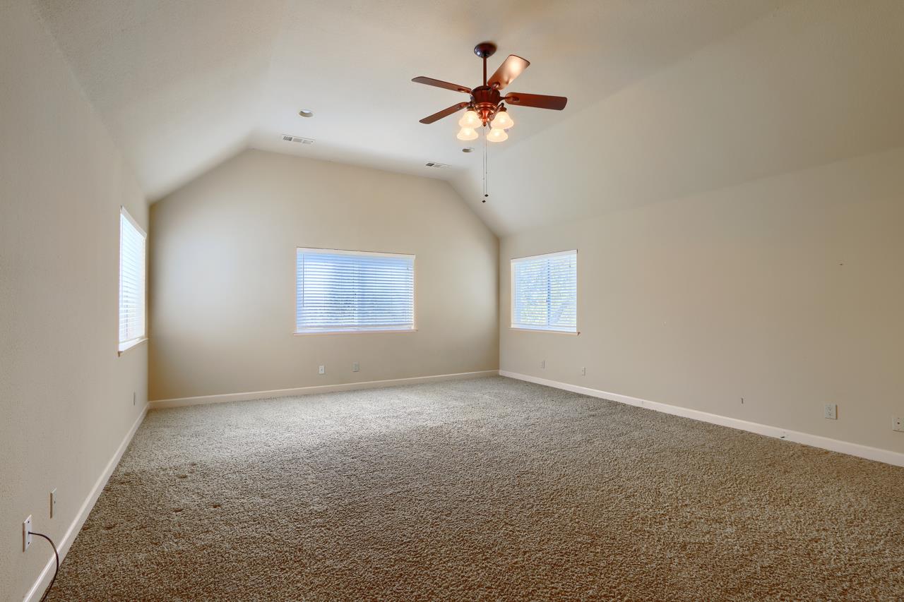 46580 Vista Del Rio Dr, Oakhurst, CA 93644