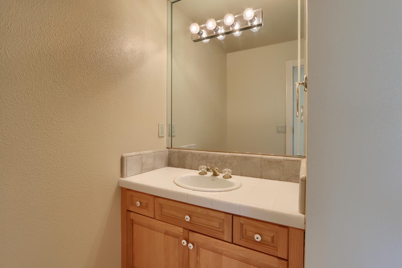 46580 Vista Del Rio Dr, Oakhurst, CA 93644