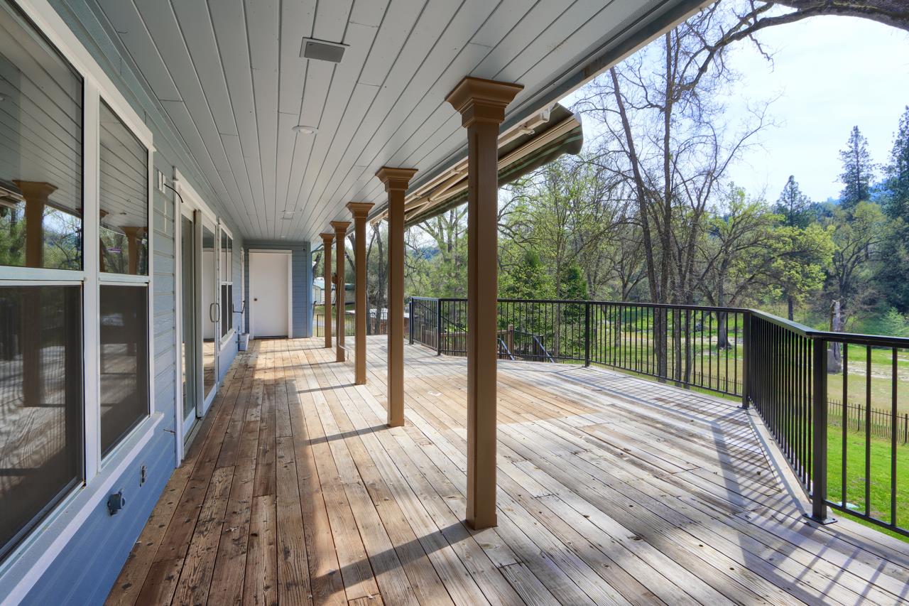 46580 Vista Del Rio Dr, Oakhurst, CA 93644