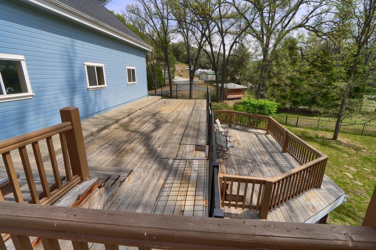 46580 Vista Del Rio Dr, Oakhurst, CA 93644