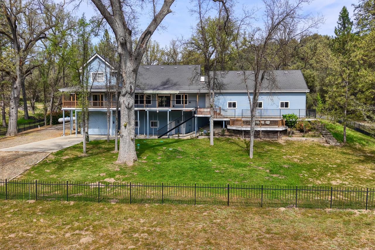 46580 Vista Del Rio Dr, Oakhurst, CA 93644