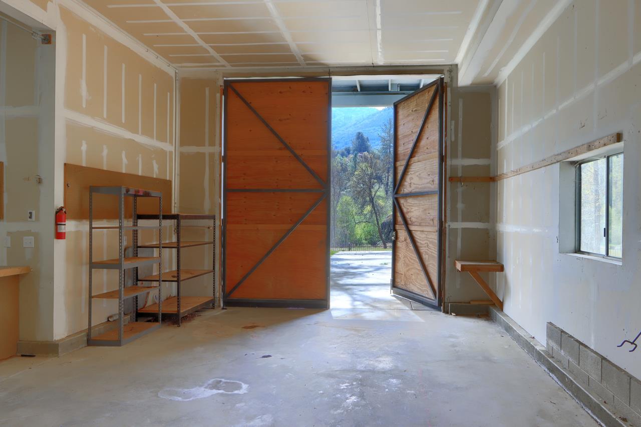 46580 Vista Del Rio Dr, Oakhurst, CA 93644