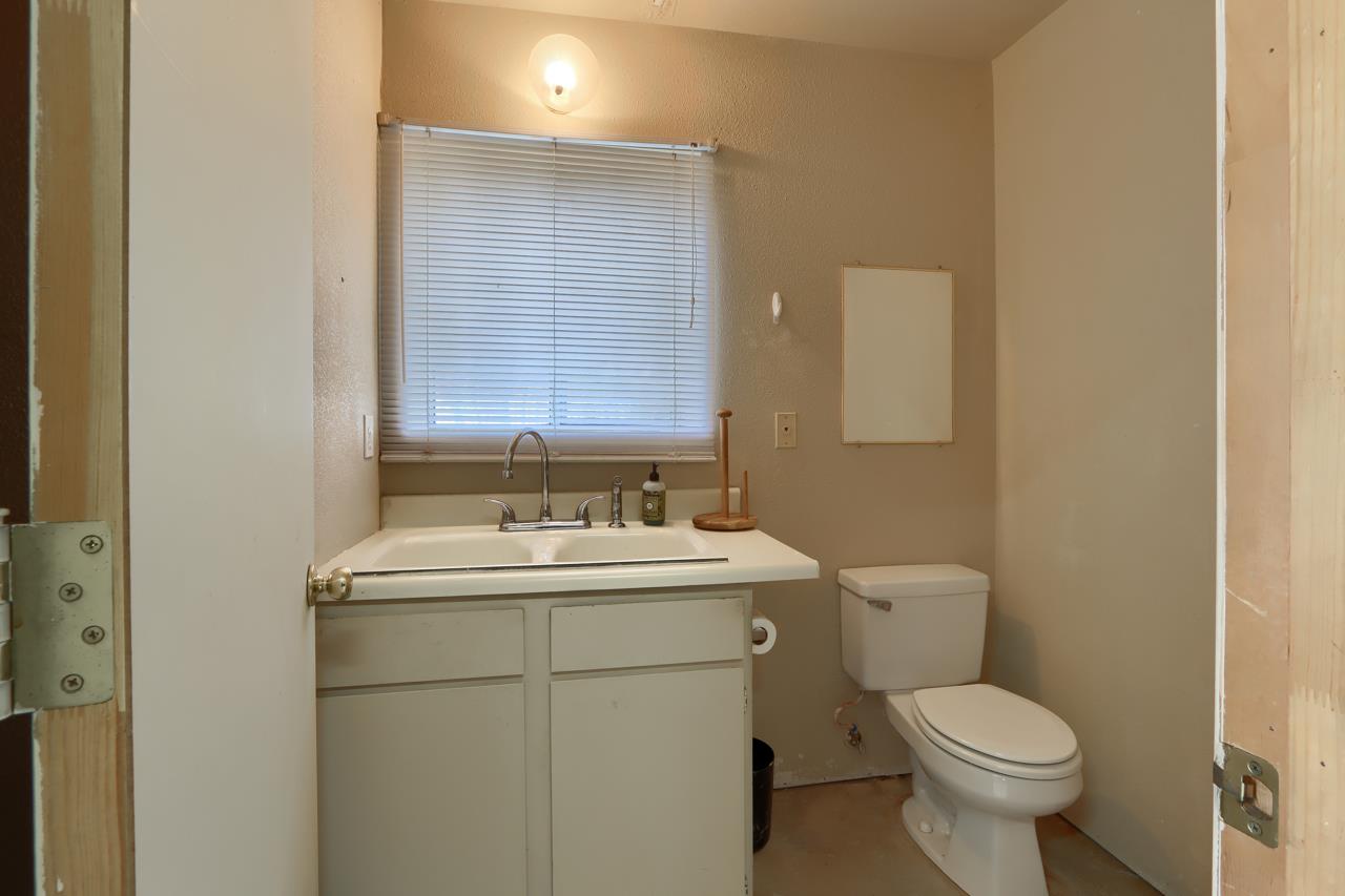 46580 Vista Del Rio Dr, Oakhurst, CA 93644