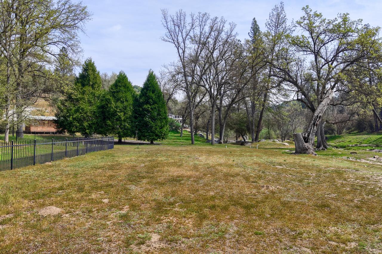 46580 Vista Del Rio Dr, Oakhurst, CA 93644