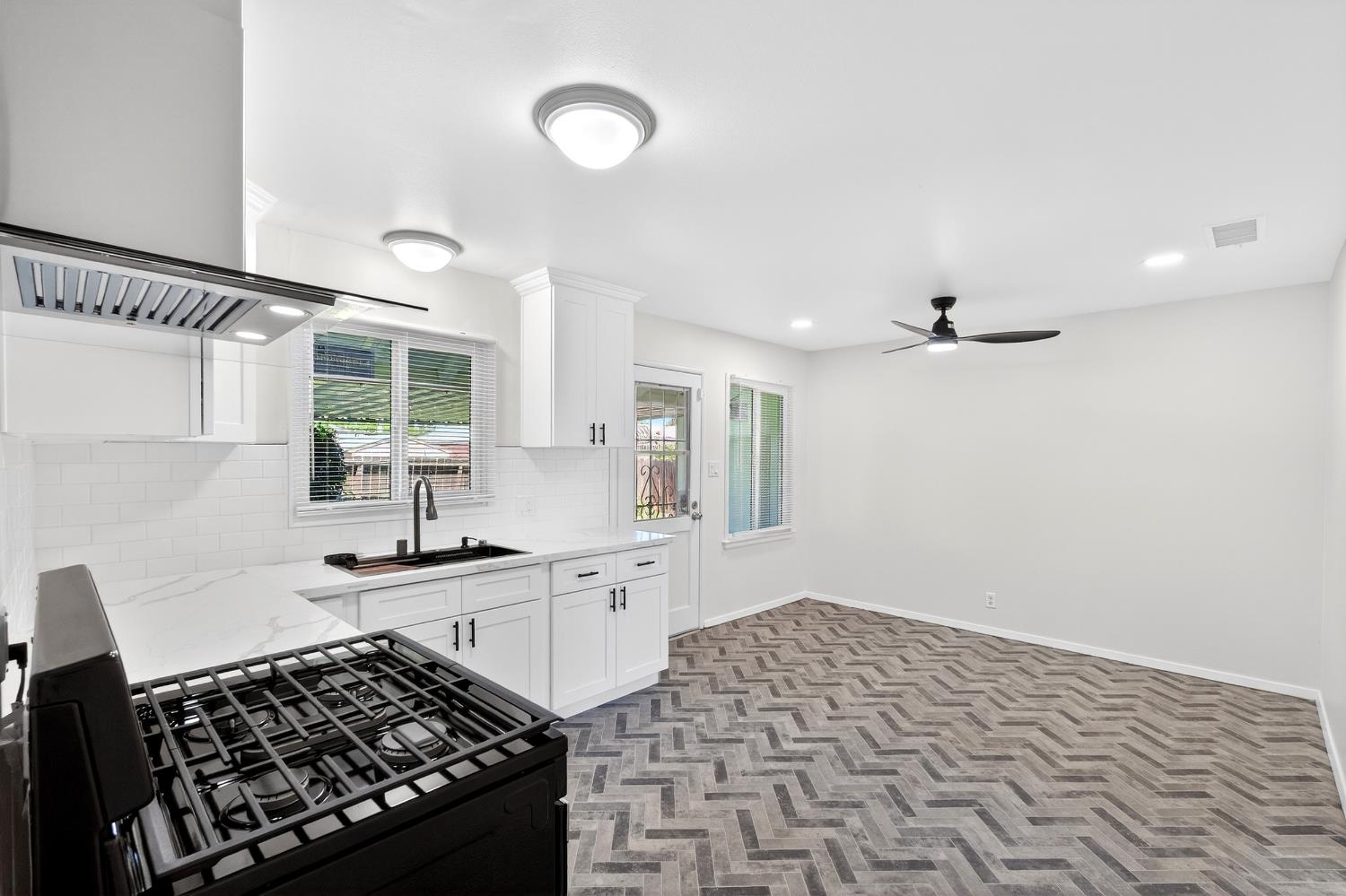 1812 W Bellaire Way, Fresno, CA 93705