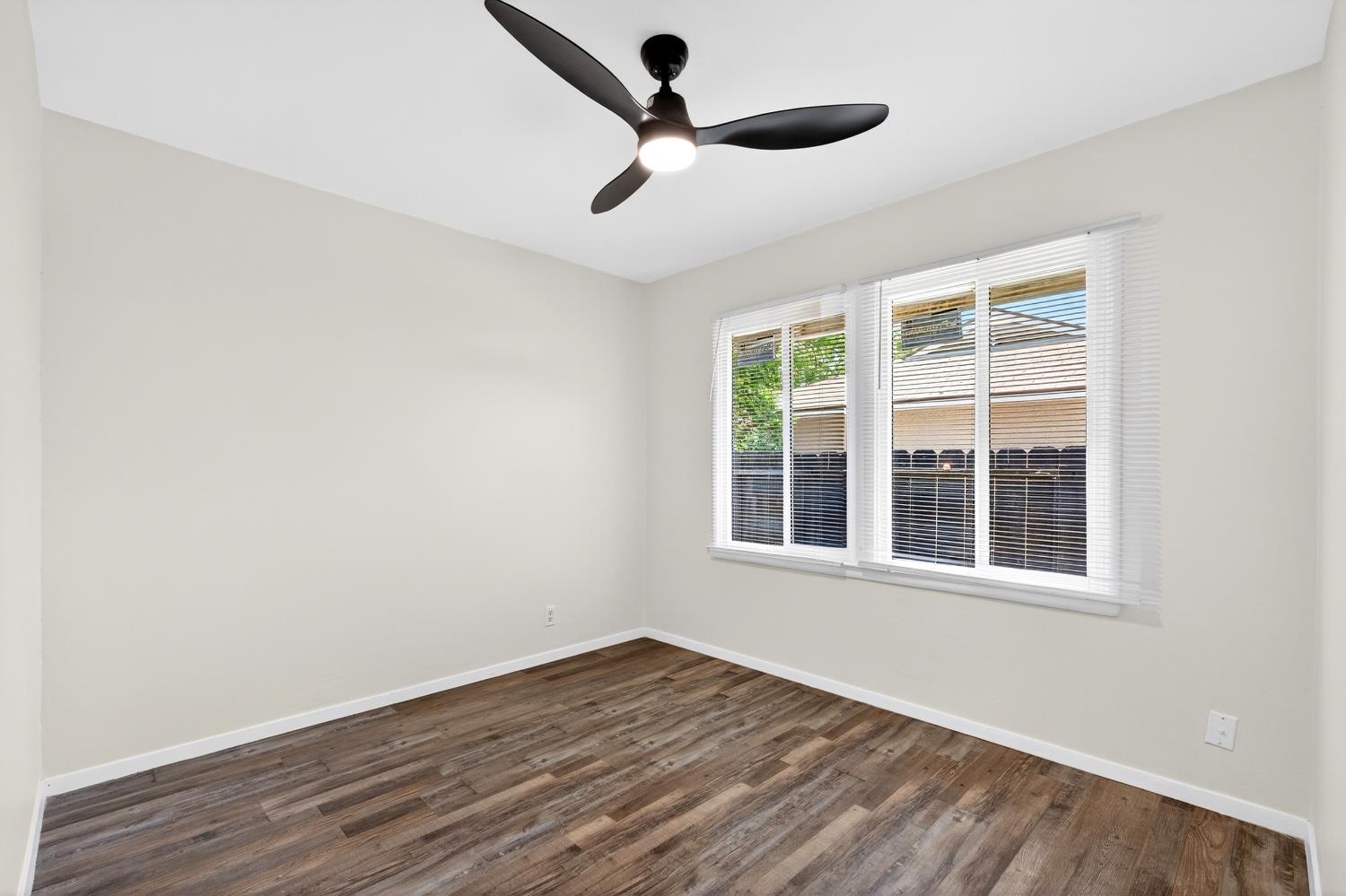 1812 W Bellaire Way, Fresno, CA 93705