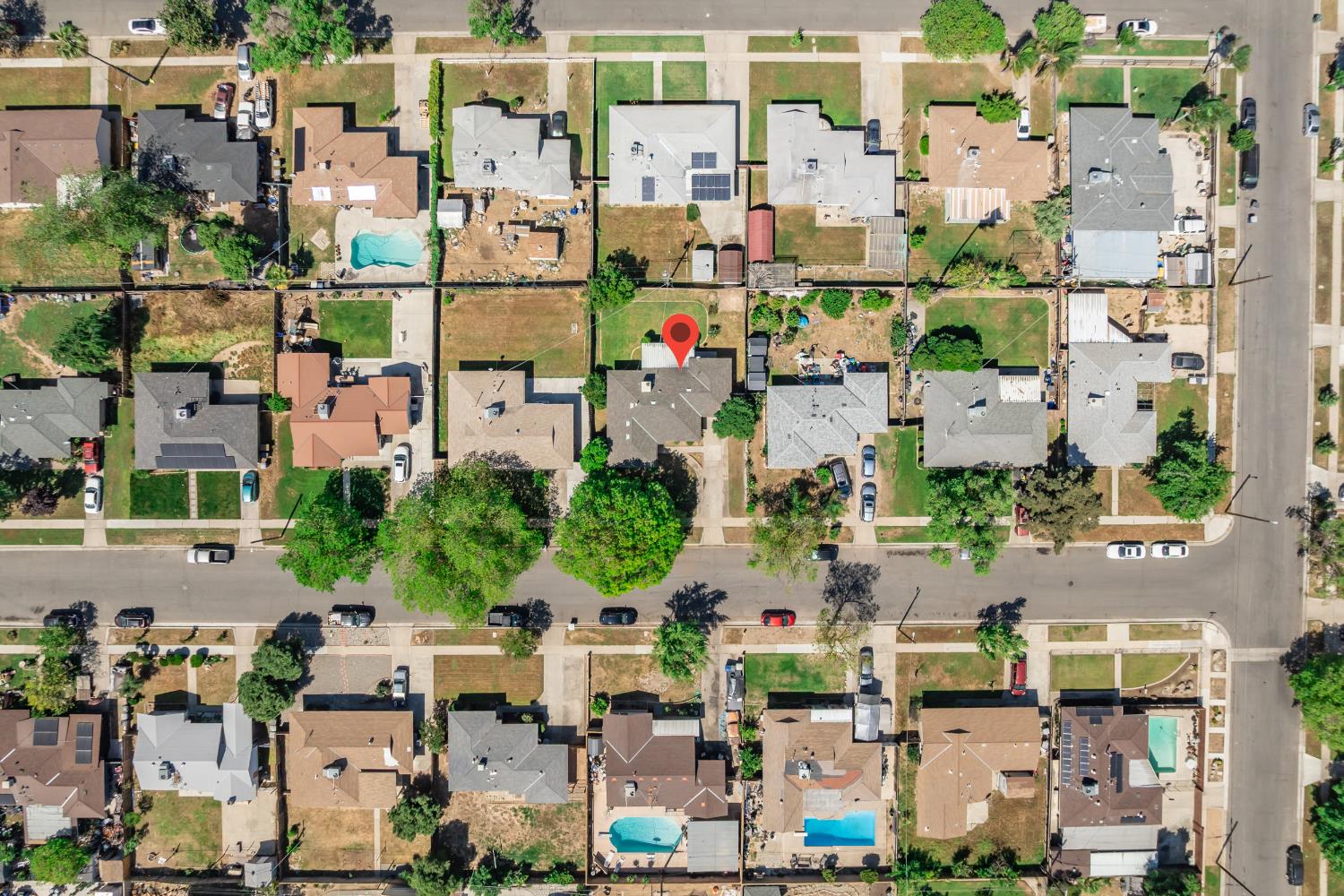 1812 W Bellaire Way, Fresno, CA 93705