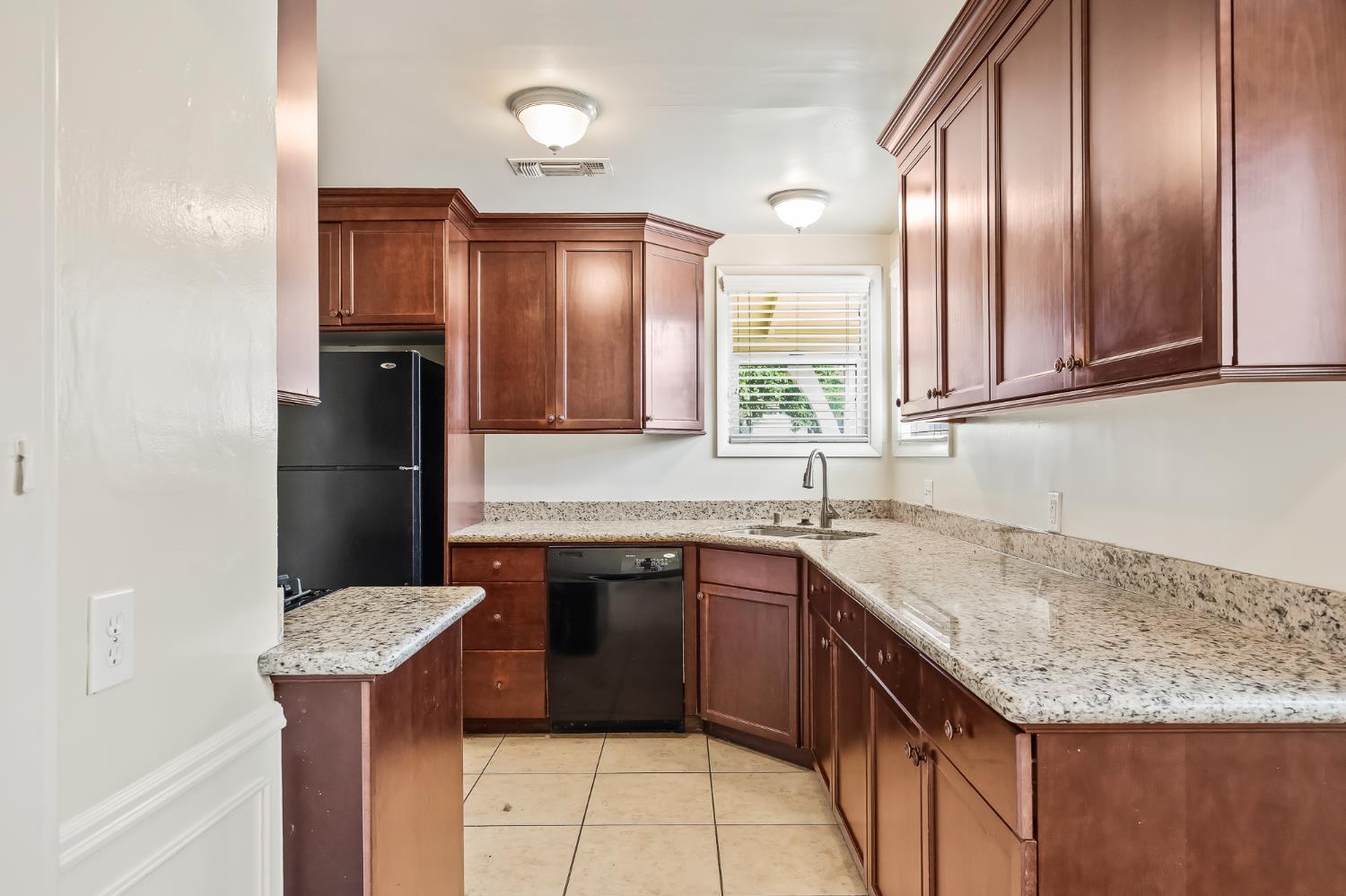 3411 N Wishon Ave, Fresno, CA 93704