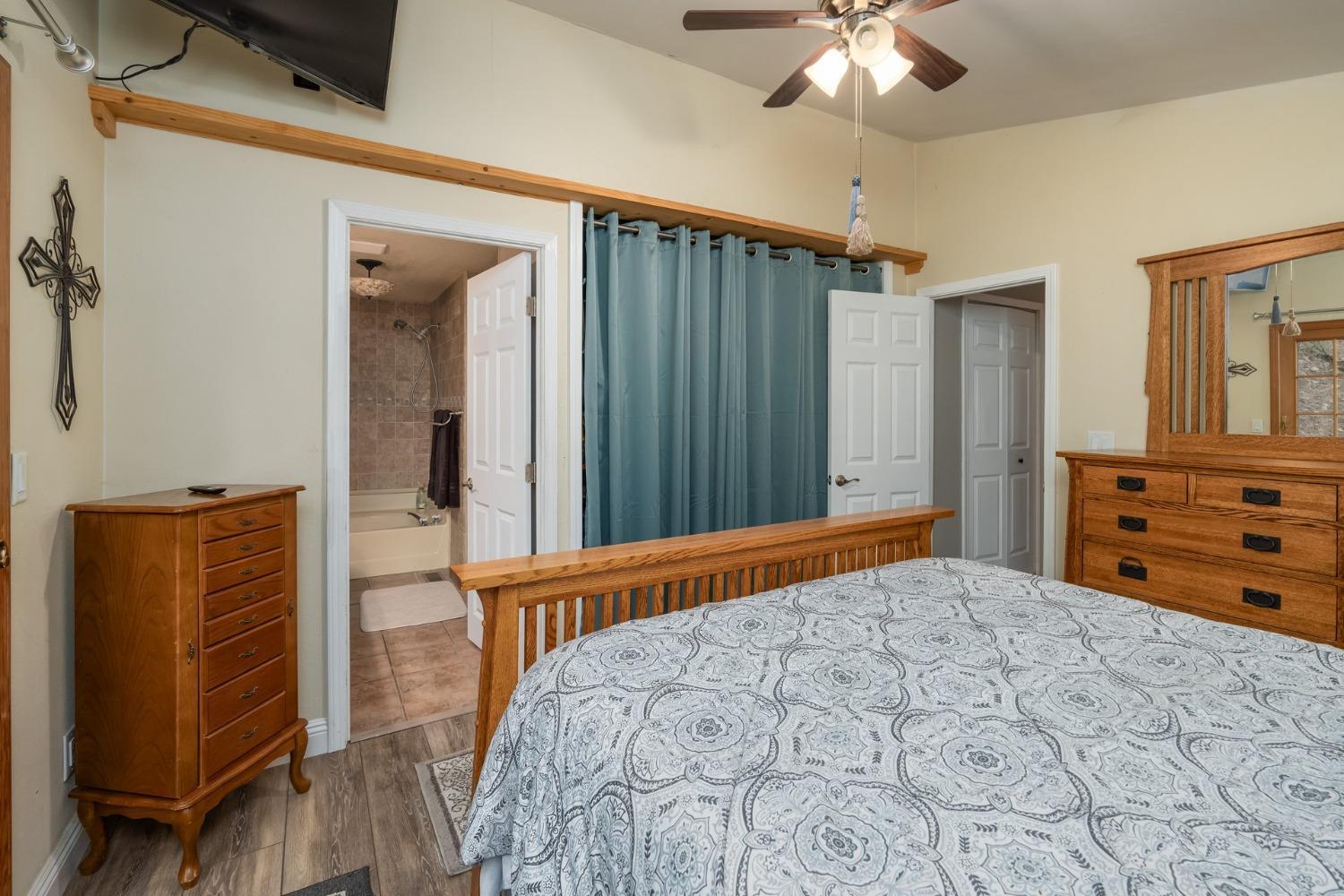 39737 Road 274 #63, Bass Lake, CA 93604