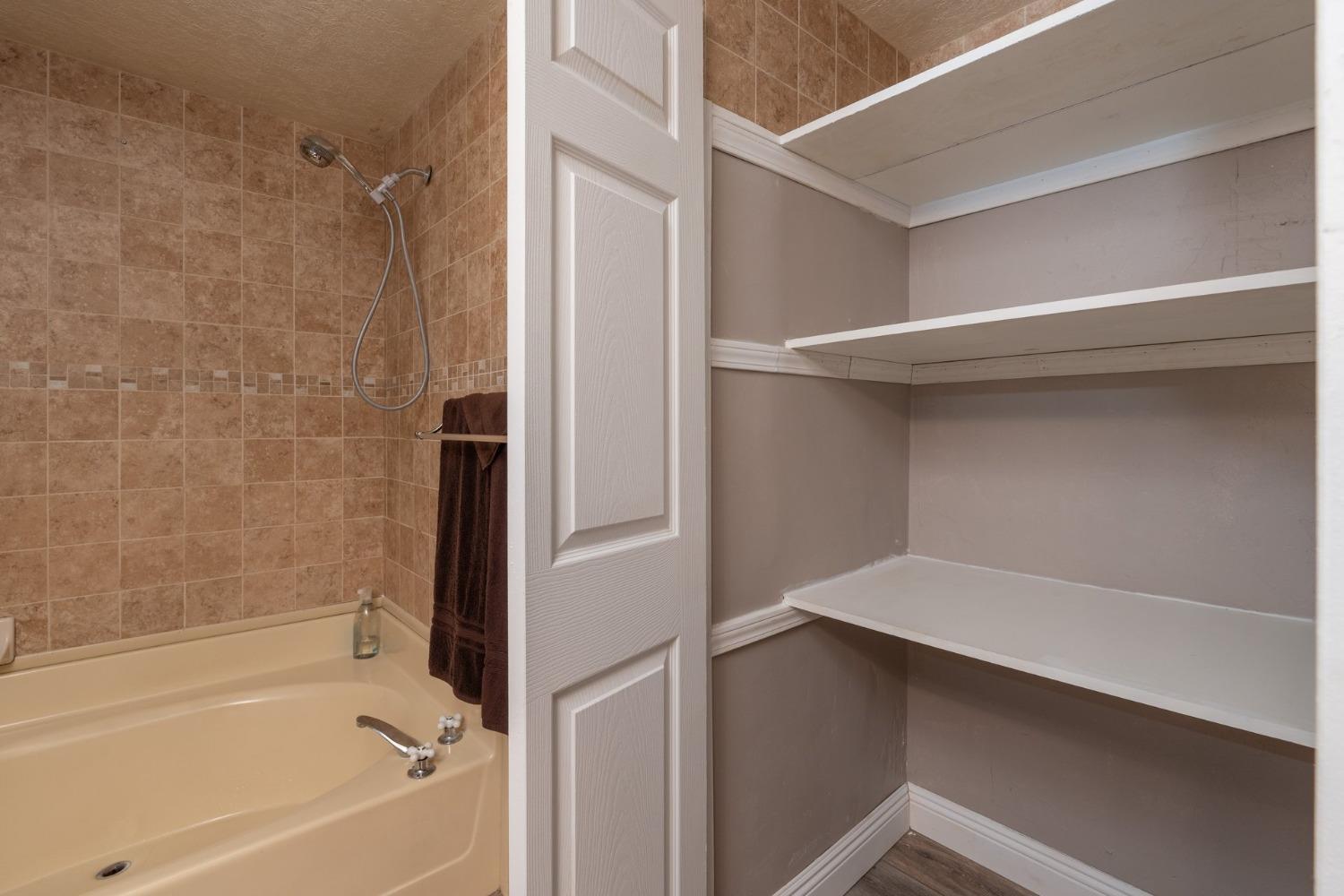 39737 Road 274 #63, Bass Lake, CA 93604