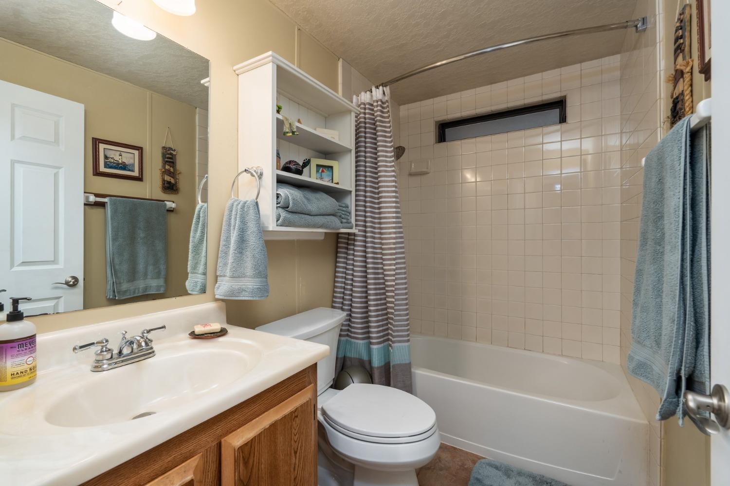 39737 Road 274 #63, Bass Lake, CA 93604