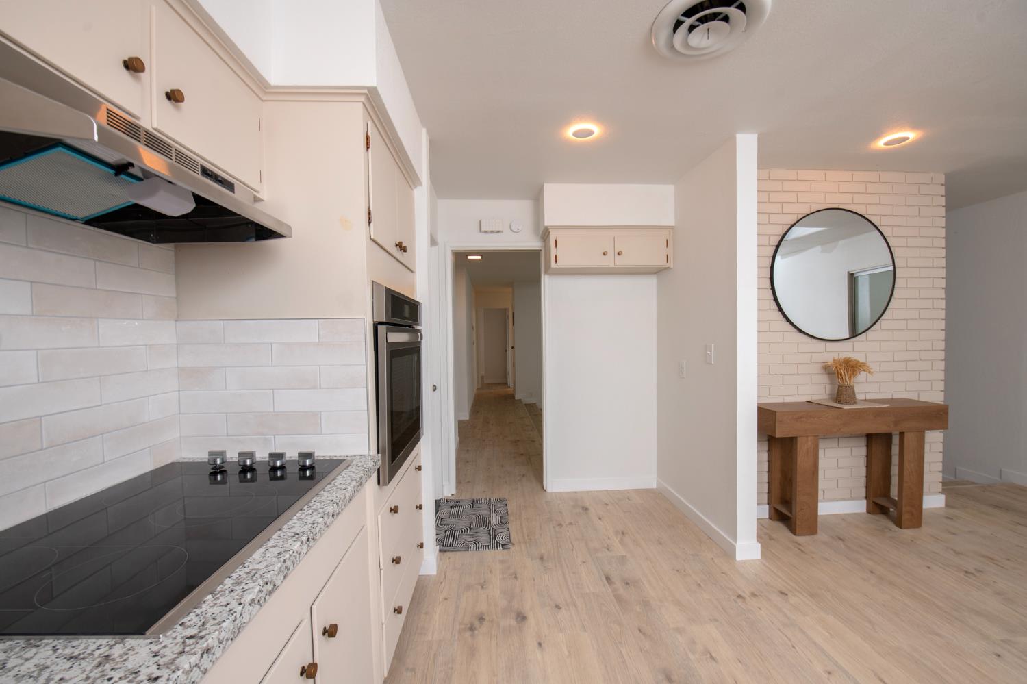 5356 N Bond St, Fresno, CA 93710