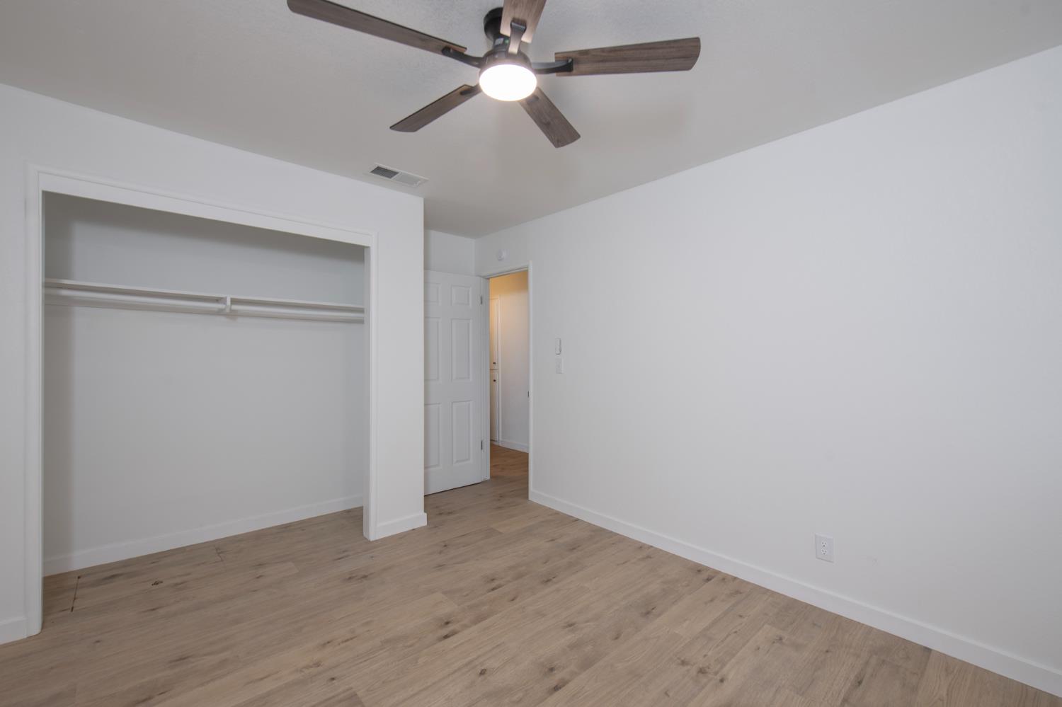 5356 N Bond St, Fresno, CA 93710