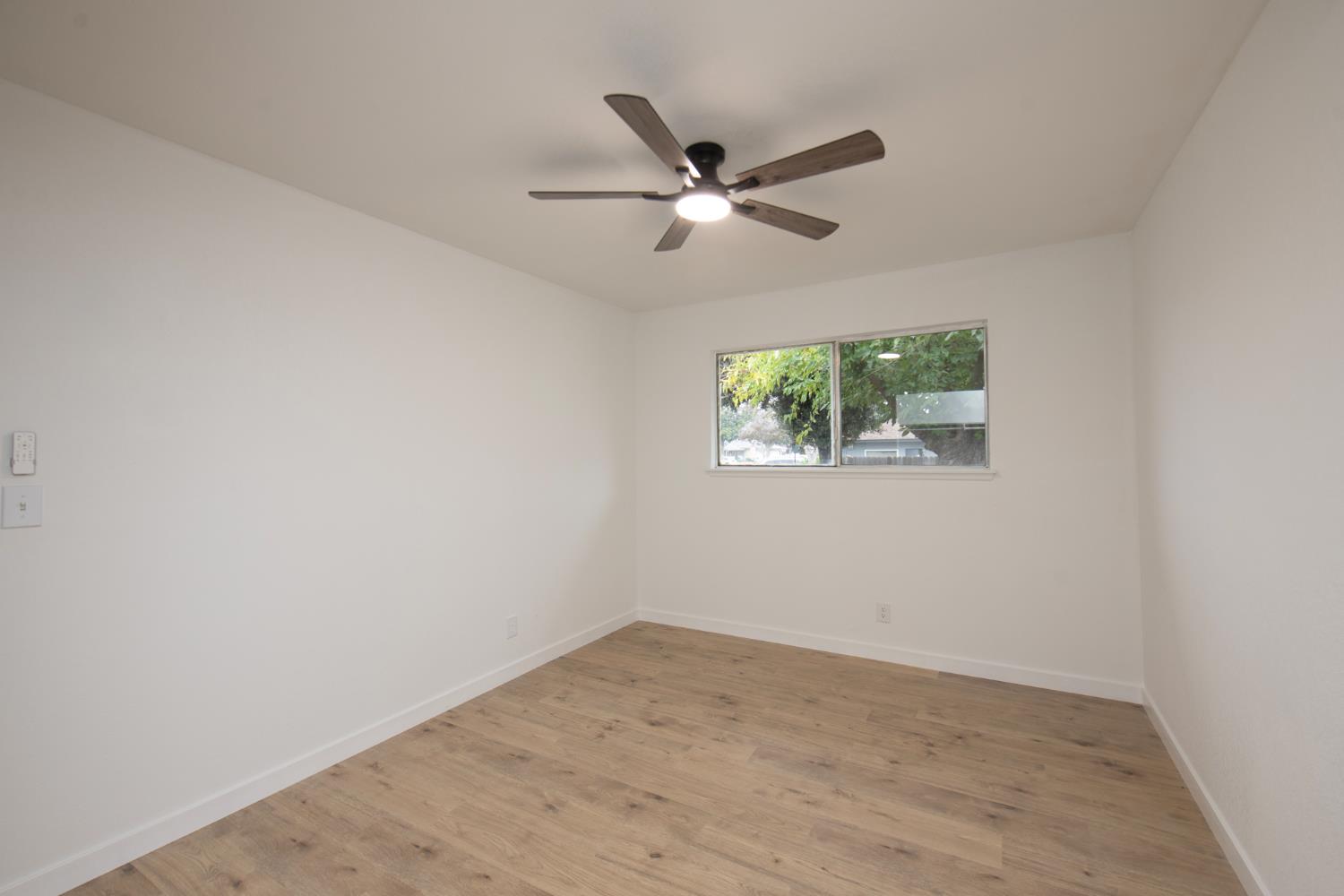 5356 N Bond St, Fresno, CA 93710