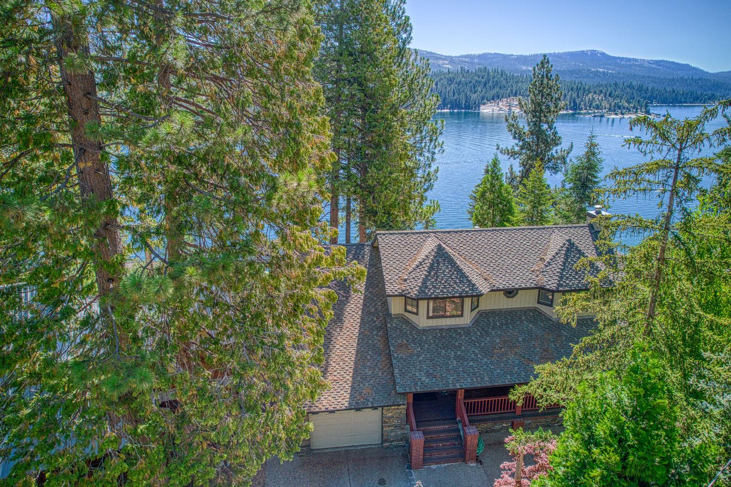 44455 Hillcrest Ave, Shaver Lake, CA 93664