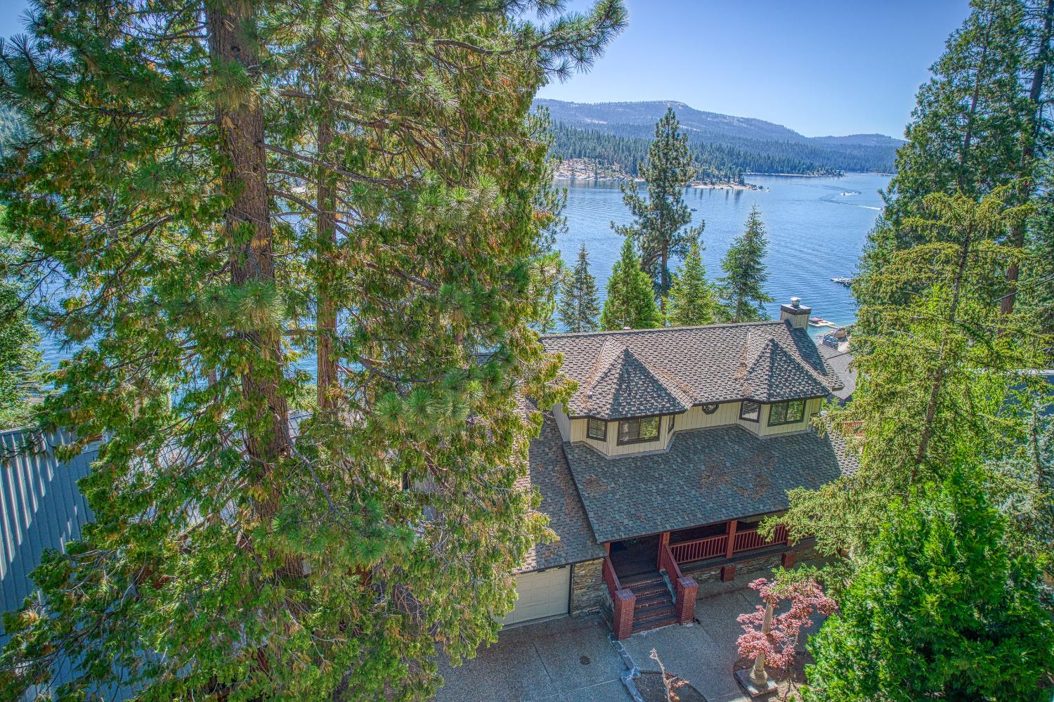 44455 Hillcrest Ave, Shaver Lake, CA 93664