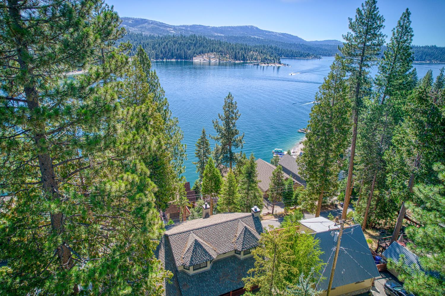 44455 Hillcrest Ave, Shaver Lake, CA 93664