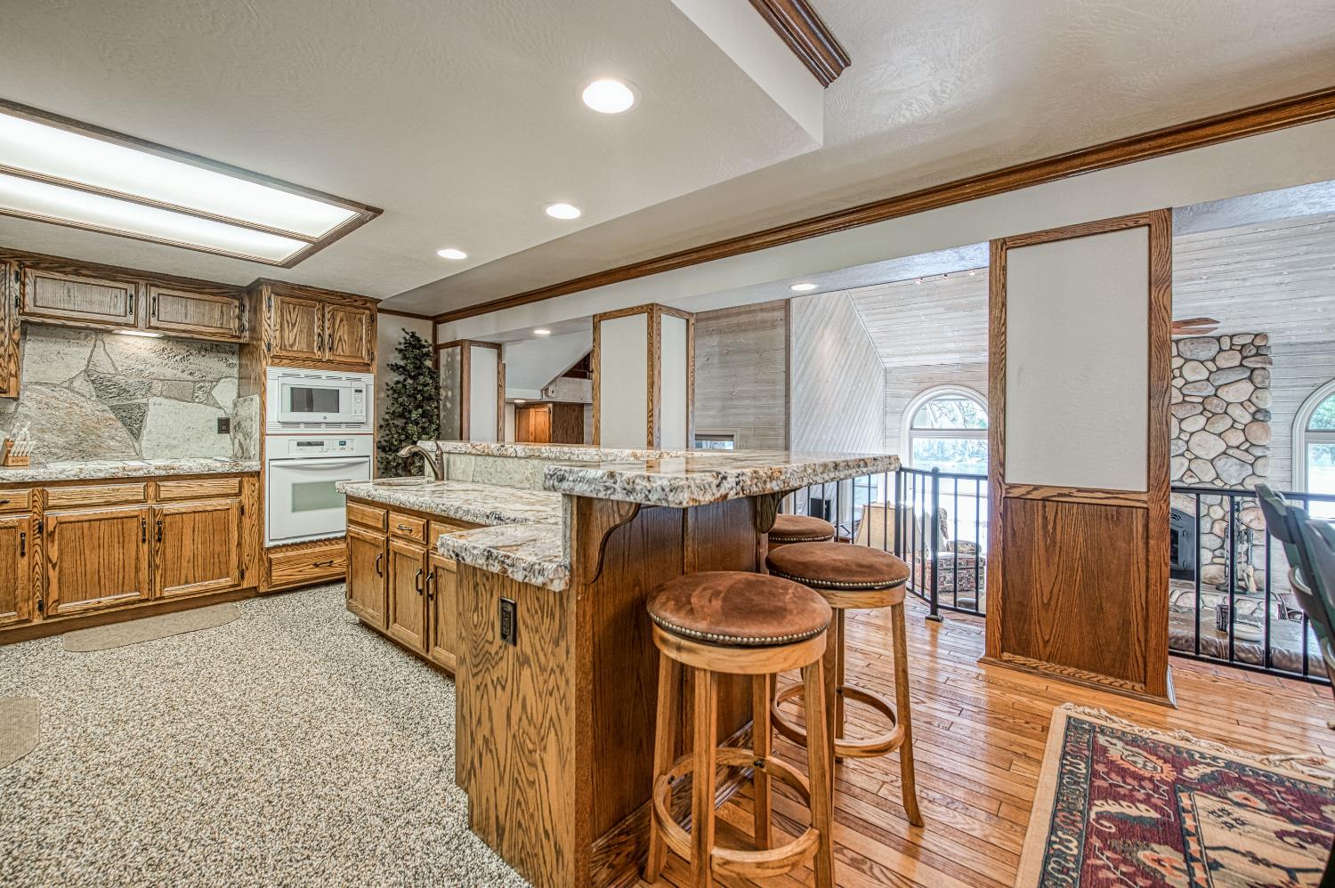 44455 Hillcrest Ave, Shaver Lake, CA 93664