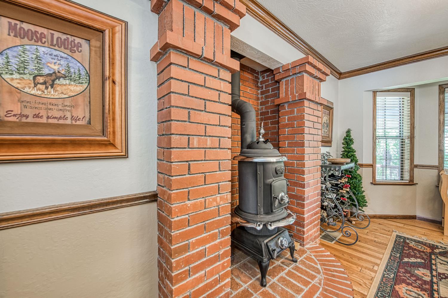 44455 Hillcrest Ave, Shaver Lake, CA 93664