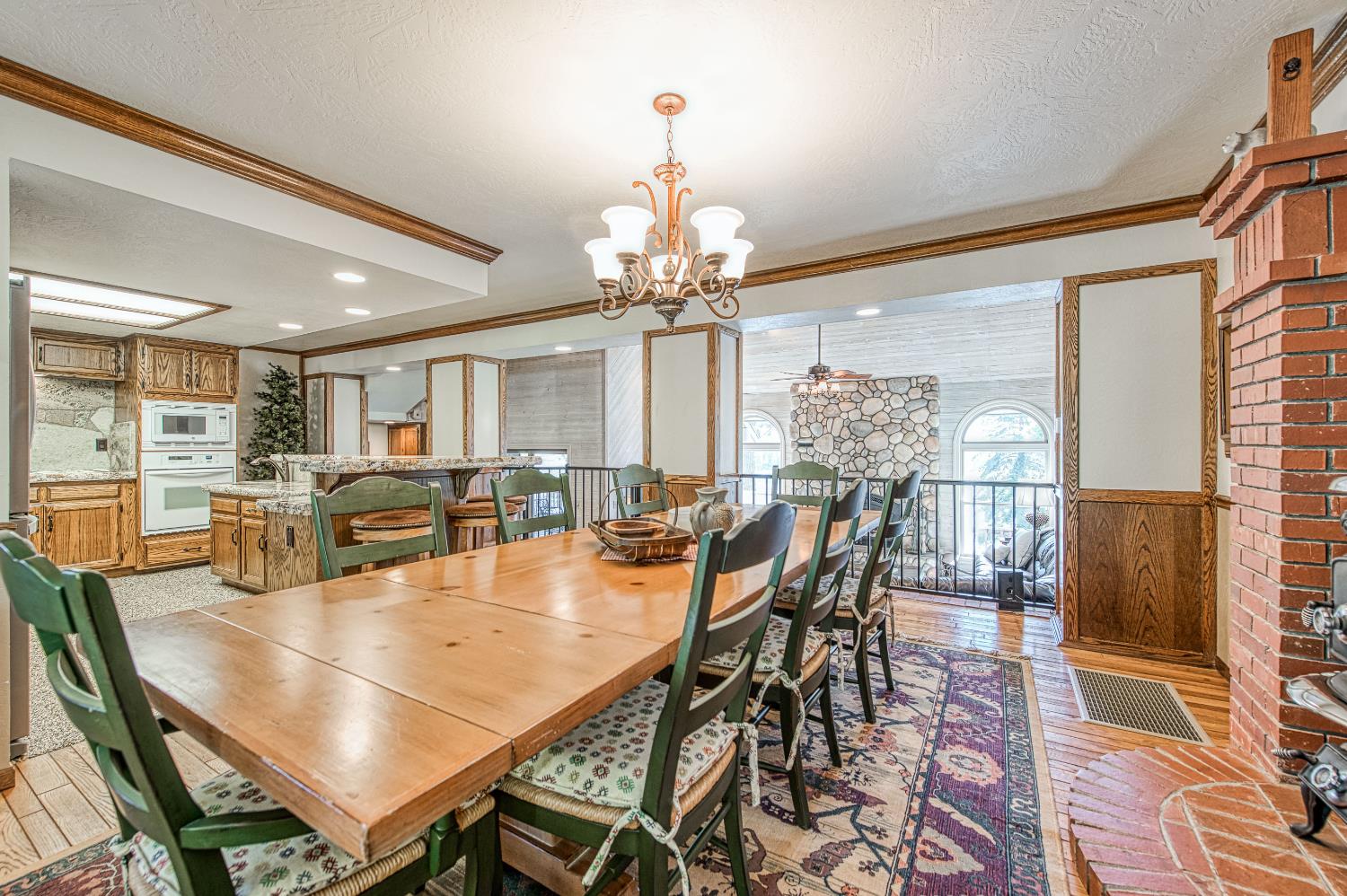 44455 Hillcrest Ave, Shaver Lake, CA 93664