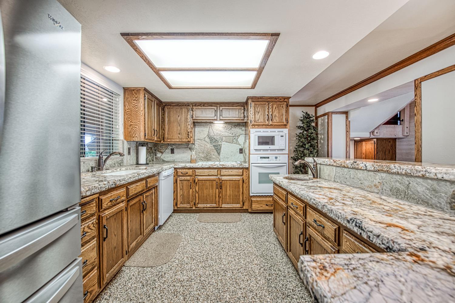 44455 Hillcrest Ave, Shaver Lake, CA 93664