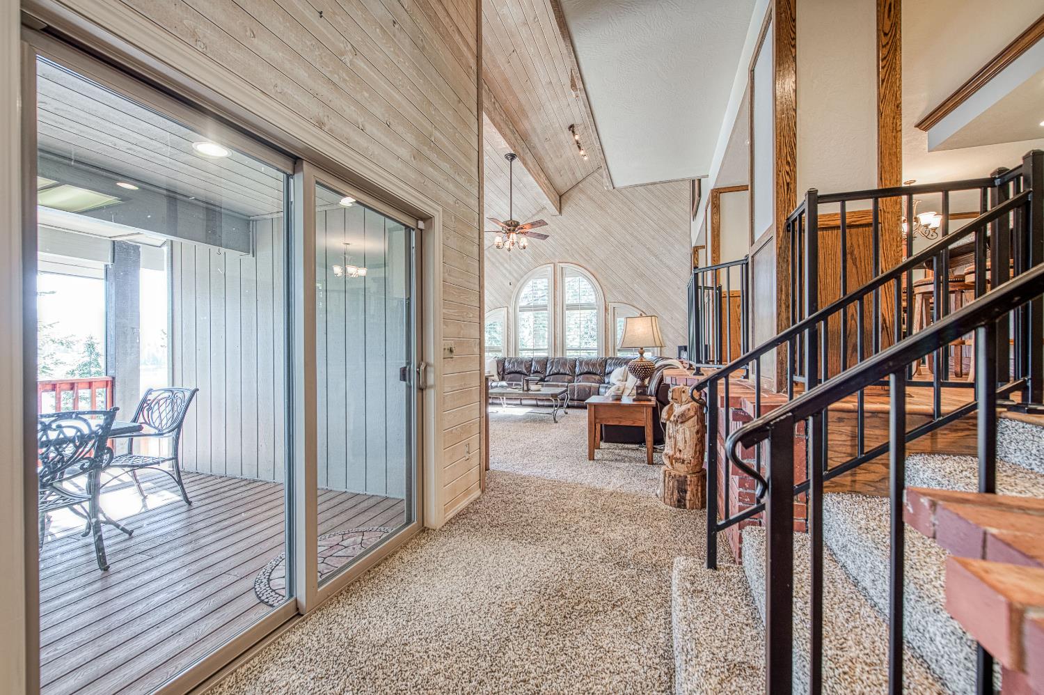 44455 Hillcrest Ave, Shaver Lake, CA 93664